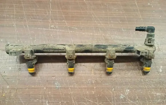 Renault Kangoo I Fuel injectors set H029611