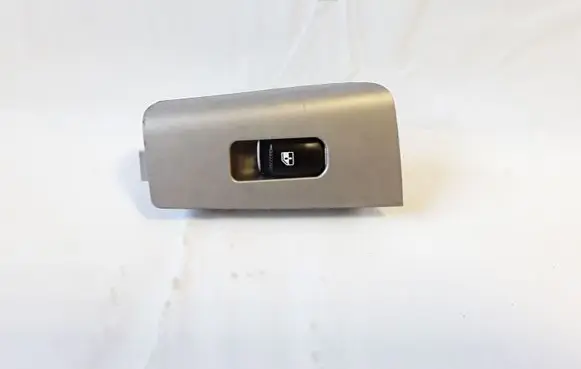 Hyundai Santa Fe Electric window control switch 3715201110