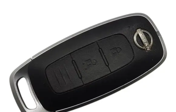 Nissan Juke II F16 Ignition key/card S180146106
