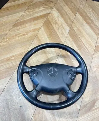 Mercedes-Benz E W211 Steering wheel 61765000A