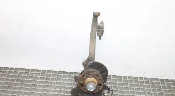 Mercedes-Benz S W221 Front wheel hub