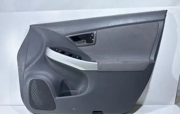 Toyota Prius (XW30) Front door card panel trim 67777