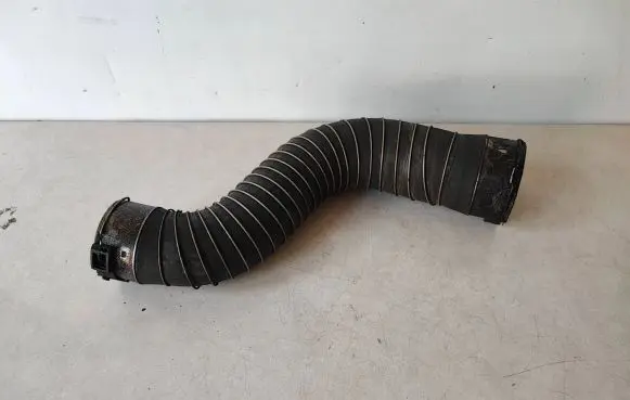 BMW 4 F32 F33 Intercooler hose/pipe 8573762
