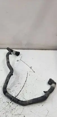 Tesla Model Y Electric car engine cooling hoses/pipes 107758500E