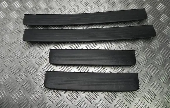 Toyota Prius (XW20) Other sill/pillar trim element 6791147020 T3085KOMPLEKTAS