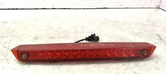 Opel Antara Third/center stoplight