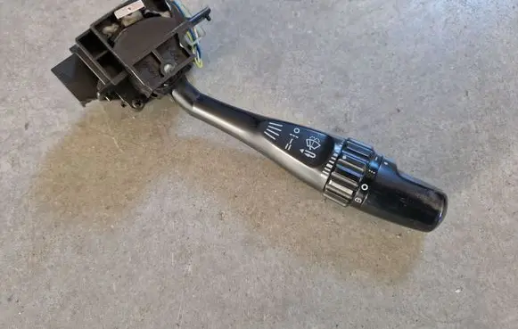 Mitsubishi Pajero Sport I Wiper switch 