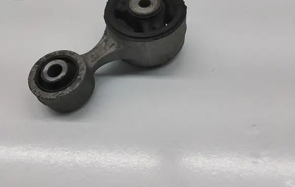 Honda CR-V Engine mount bracket 50880SWYE81