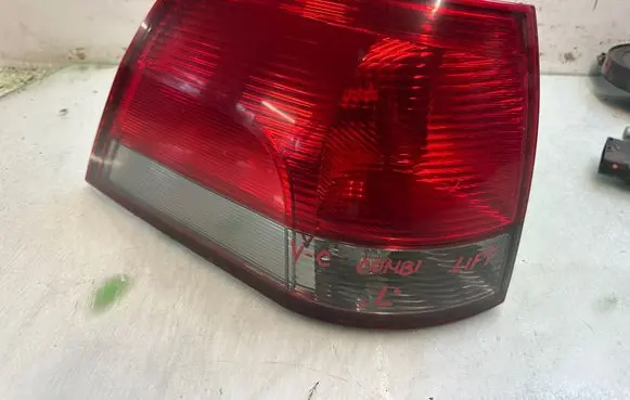 Opel Vectra C Rear/tail lights 13184022 443003