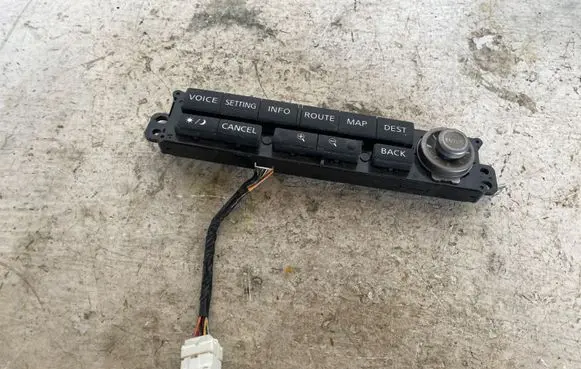 Nissan X-Trail T30 Multifunctional control switch/knob 28395ES60A 5L22 T3100034A00001