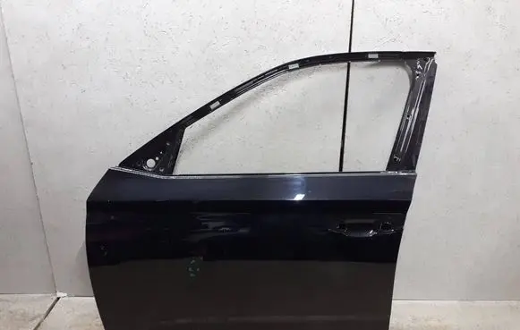 Skoda Kamiq Front door