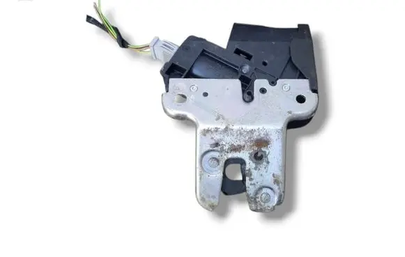 Audi A4 S4 B8 8K Tailgate/trunk/boot lock/catch/latch