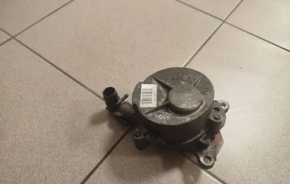 Vacuum pump