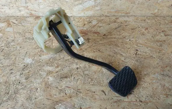 BMW 3 F30 F35 F31 Brake pedal 6860647