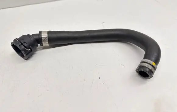 Volvo V40 Engine coolant pipe/hose 31368800