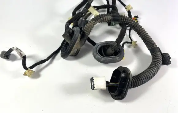 Ford F150 Rear door wiring loom FL3T-14632-BE