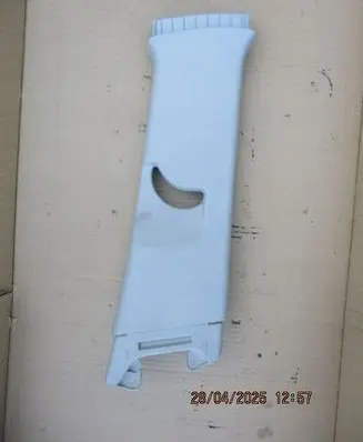 Toyota Yaris (B) pillar trim (top) 624110D180