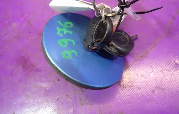 Peugeot 206 CC Fuel tank cap