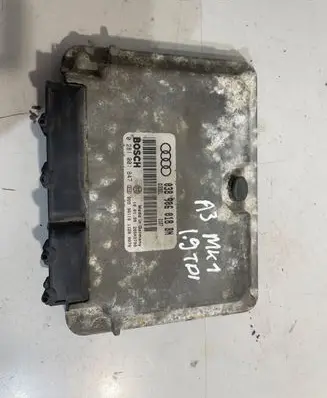 Audi A3 S3 8L Engine control unit/module 038906018BN 28SA3790 0281001847