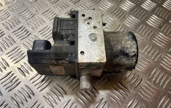 Skoda Fabia Mk1 (6Y) ABS Pump 6Q0614117B