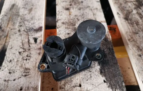Mitsubishi Colt CZ3 Intake manifold valve actuator/motor A6401500394