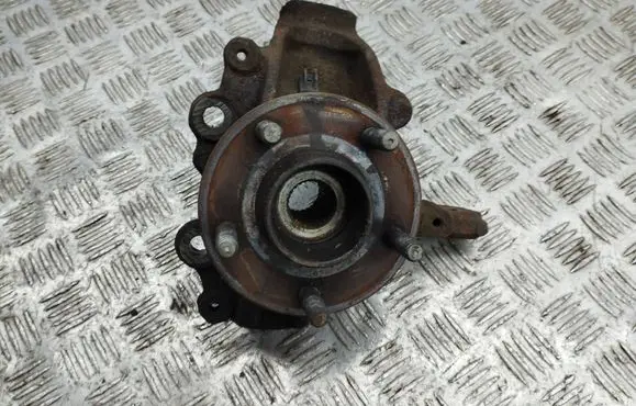 Ford Grand C-MAX Front wheel hub