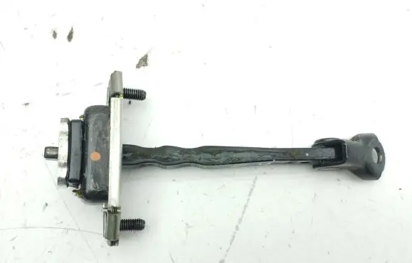 KIA Ceed Rear door check strap stopper
