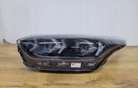 KIA Ceed Headlight/headlamp 92101J7500