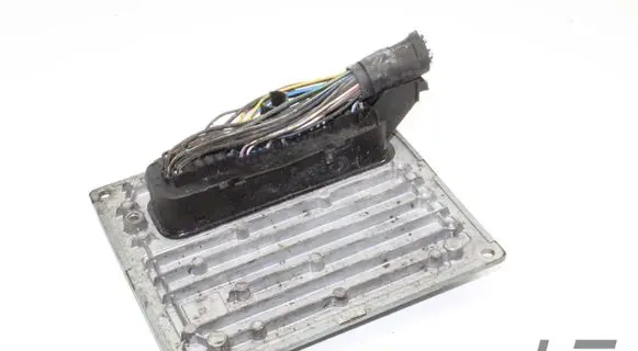 Ford Focus Engine control unit/module 4U7112A650LA