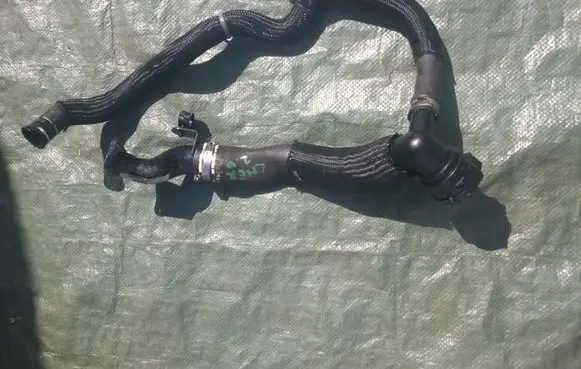 Jeep Cherokee Engine coolant pipe/hose