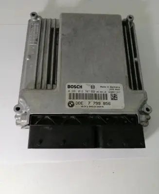 BMW 5 E39 Engine control unit/module DDE7799856 0281012707