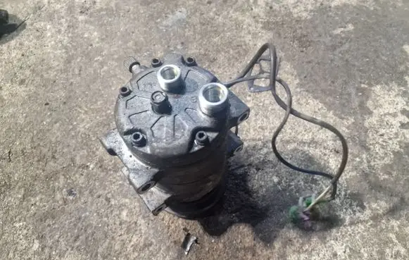 Audi A6 S6 C4 4A Air conditioning (A/C) compressor (pump) 4A0260805AD