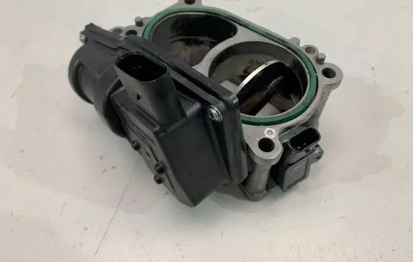 Audi A8 S8 D5 Throttle body valve 059129593AT