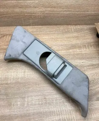 Mercedes-Benz E W211 (C) pillar trim A2116900925