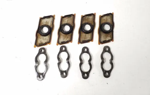 Audi A4 S4 B8 8K Fuel Injector clamp holder