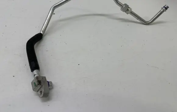 Air conditioning (A/C) pipe/hose