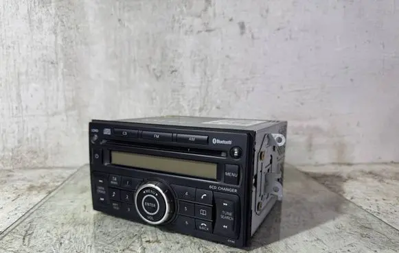 Radio/CD/DVD/GPS head unit