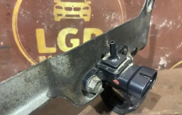 Toyota Corolla Verso AR10 Air pressure sensor 8942120200