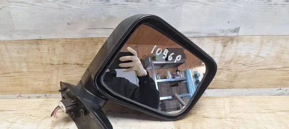 Mitsubishi Space Wagon Front door electric wing mirror E4012105