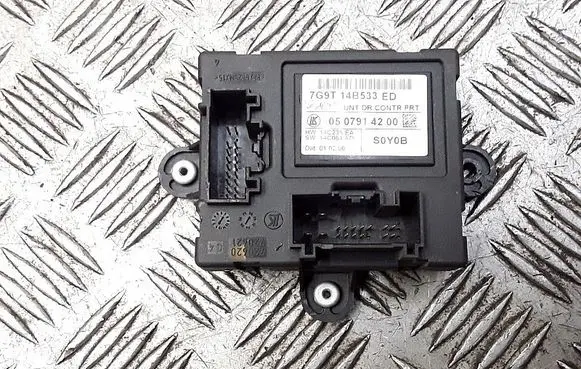Volvo V70 Door control unit/module 7g9t14b533ed