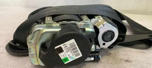 Volkswagen PASSAT B8 Front seatbelt 626346700