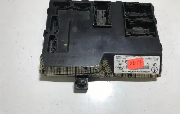 Ford Fiesta Comfort/convenience module 8v5115k600eg 8v51-15k600-eg
