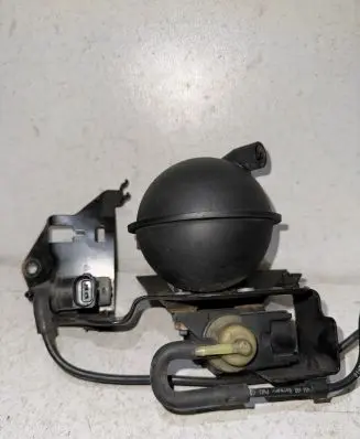Audi A6 S6 C6 4F Vacuum air tank 03G131133E