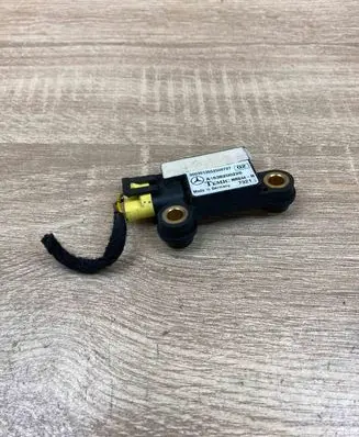 Mercedes-Benz ML W163 Airbag deployment crash/impact sensor A1638200226