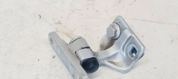 Mercedes-Benz C W203 Rear door upper hinge 28W0246