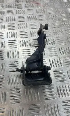 Chrysler Grand Voyager V Sliding door middle roller runner 05020672AD