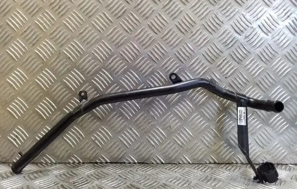 Volkswagen Tiguan Engine coolant pipe/hose 5N0121064J