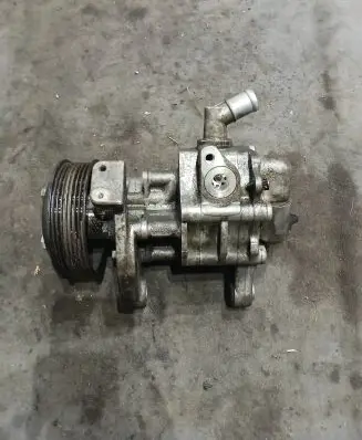 BMW 5 F10 F11 Power steering pump 5002257D