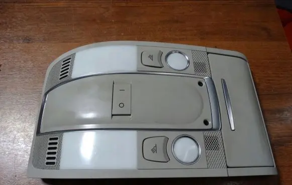 Audi Q7 4M Headlining lighting console trim 4L0947135F