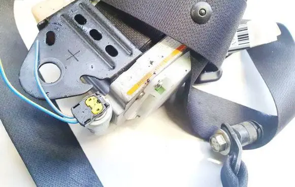 Suzuki Grand Vitara II Front seatbelt 8492065j0 84920-65j0